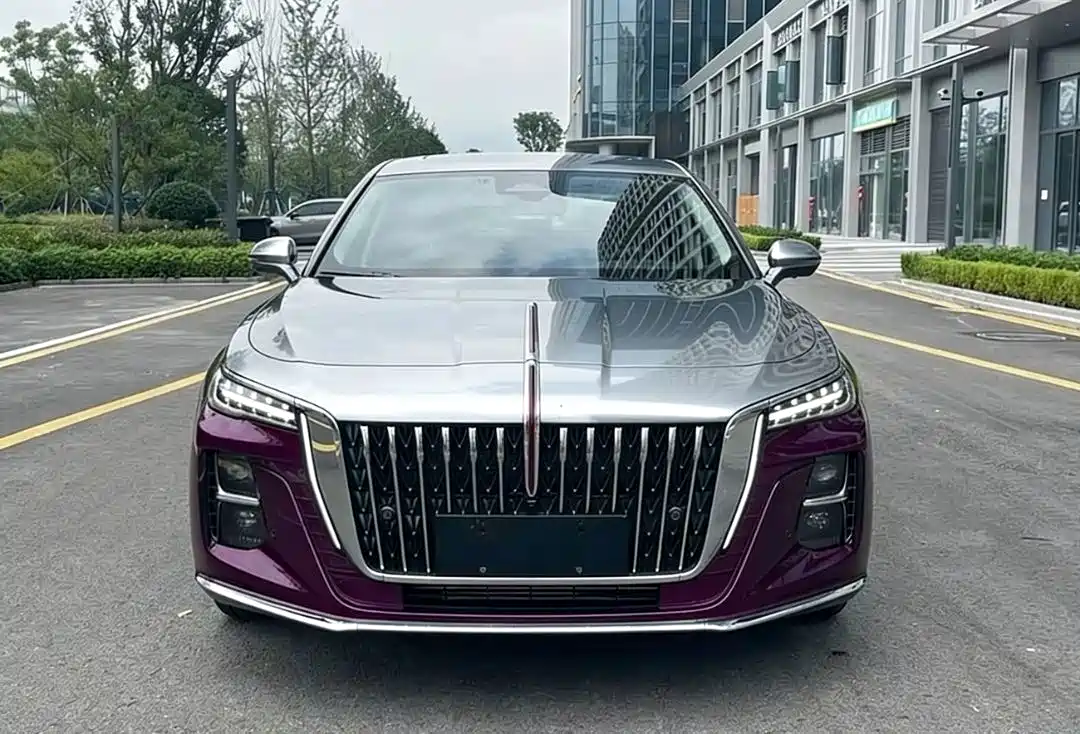 Hongqi H5 2023 2.0T Auto Smart Connect Flag Comfort — фото 2