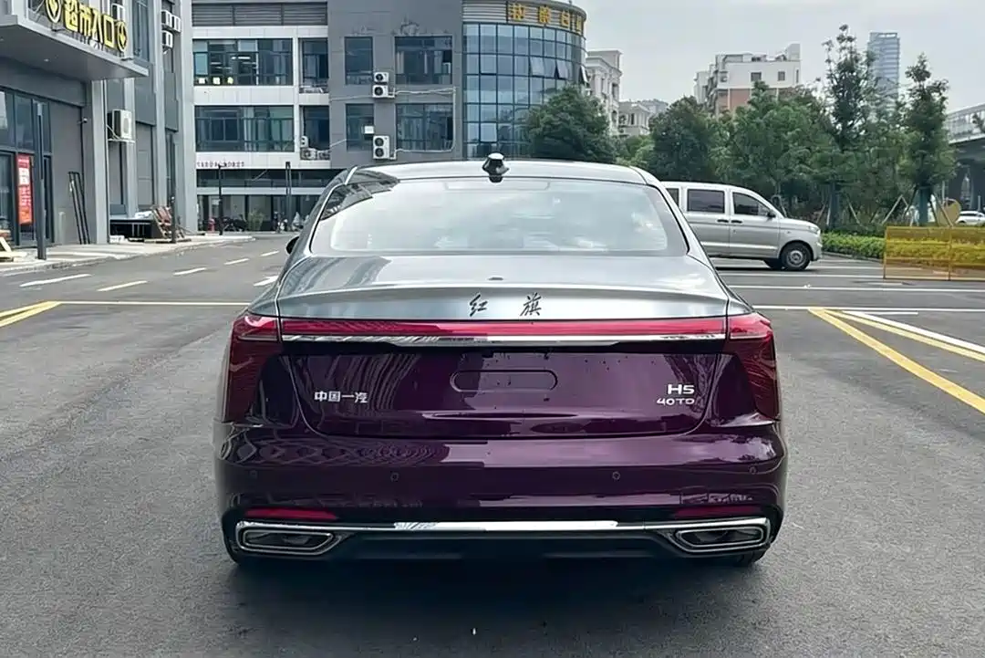 Hongqi H5 2023 2.0T Auto Smart Connect Flag Comfort — фото 13