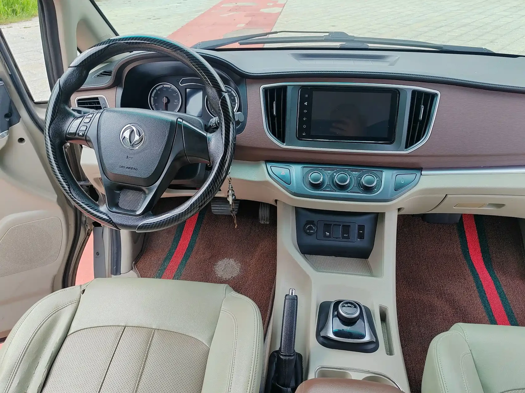 Dongfeng Fengxing Lingzhi New Energy 2020 Luxury 7-Seater — фото 13