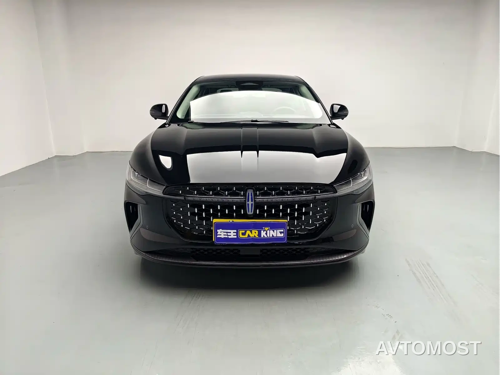 Lincoln Z 2024 2.0T 2WD Premium Hybrid — фото 2