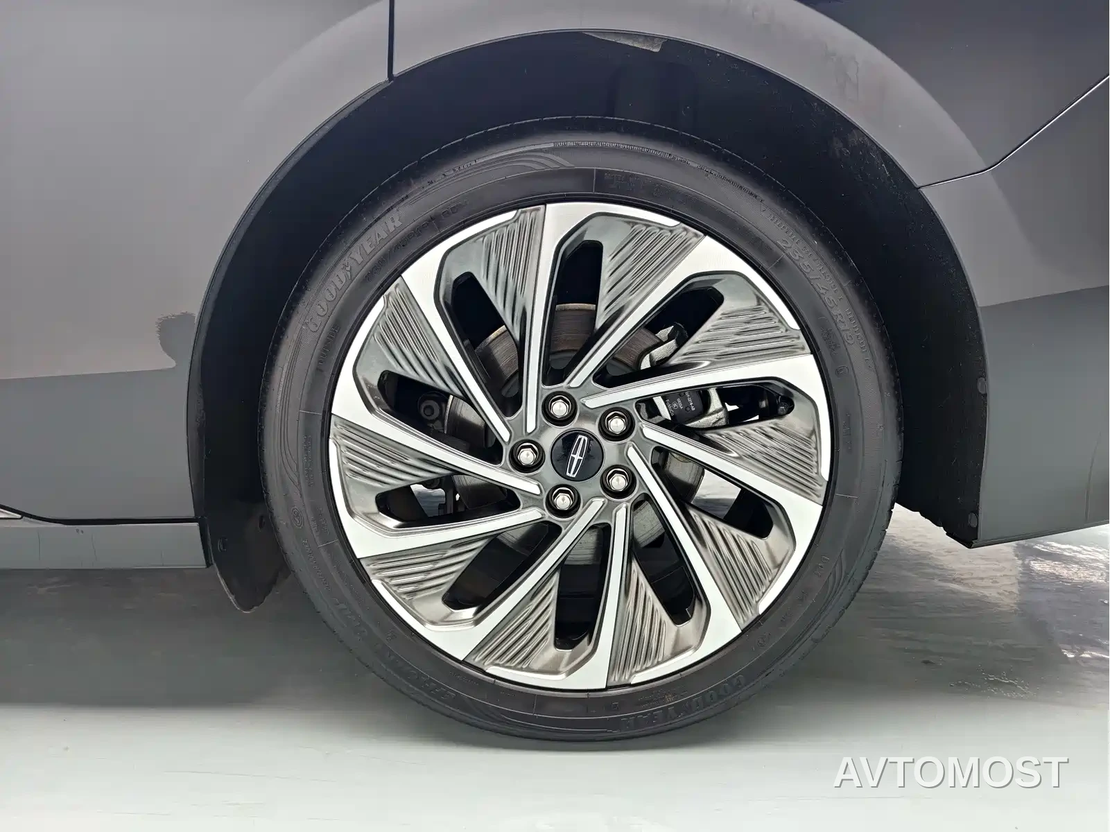 Lincoln Z 2024 2.0T 2WD Premium Hybrid — фото 12