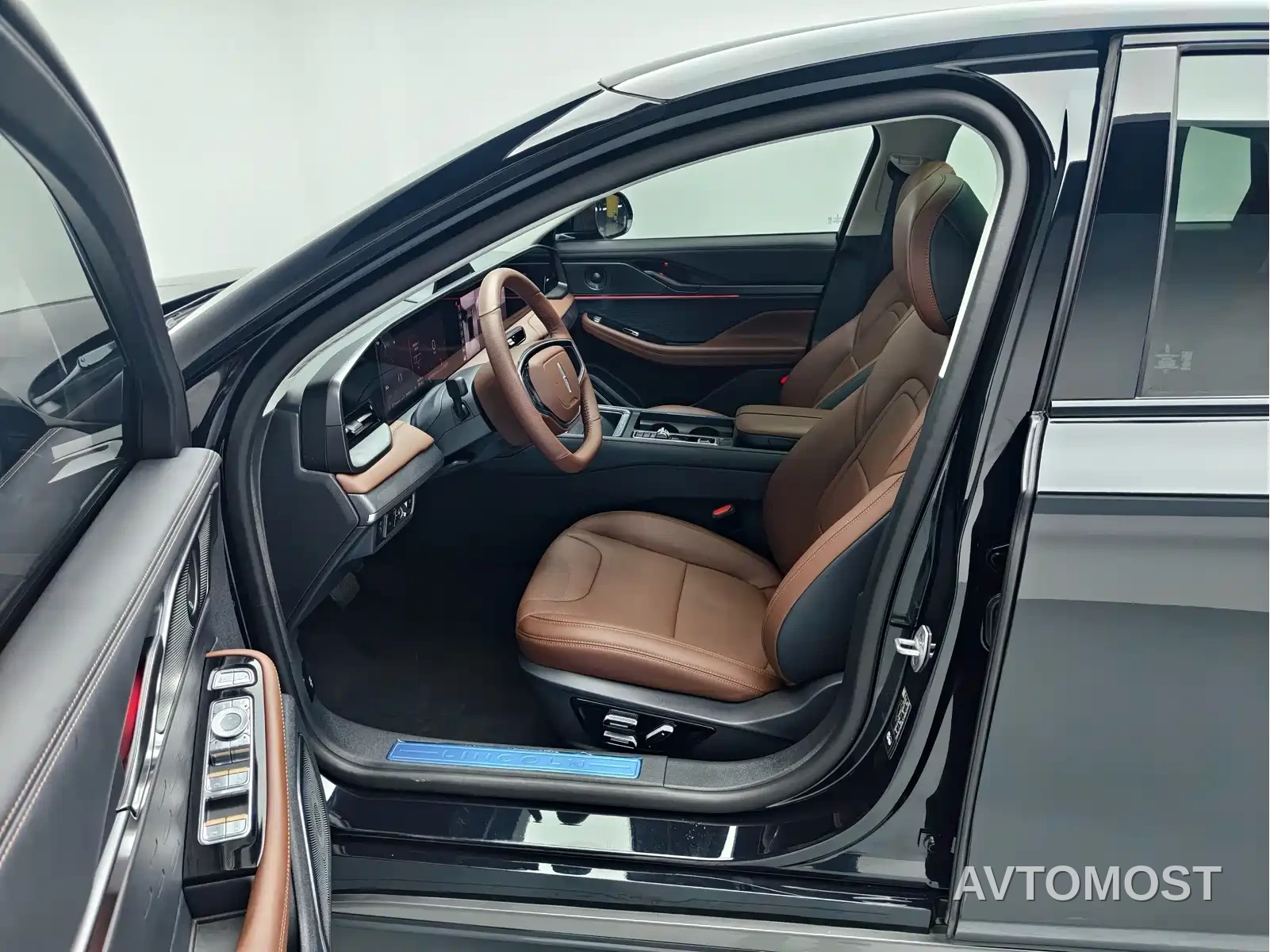 Lincoln Z 2024 2.0T 2WD Premium Hybrid — фото 18