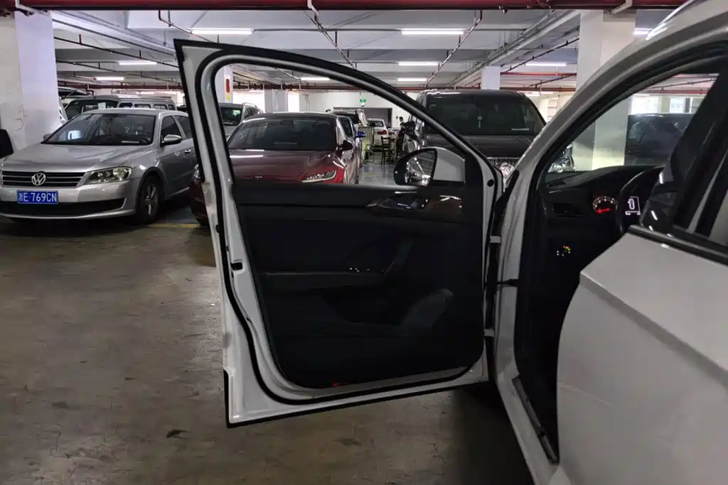 Volkswagen Tharu 2021 Model 280TSI 2WD Trend Edition — фото 7