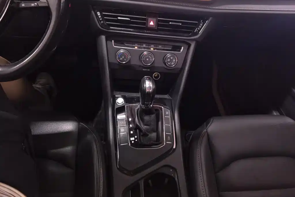 Volkswagen Tharu 2021 Model 280TSI 2WD Trend Edition — фото 16
