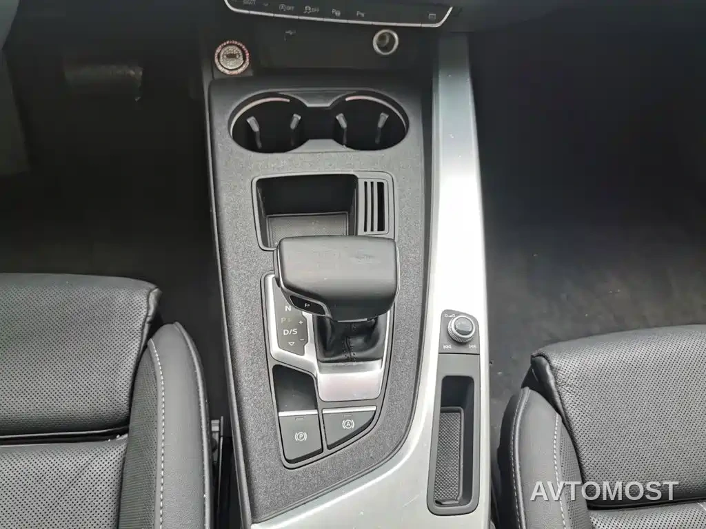 Audi A4L 2022 40 TFSI Luxury Dynamic — фото 5