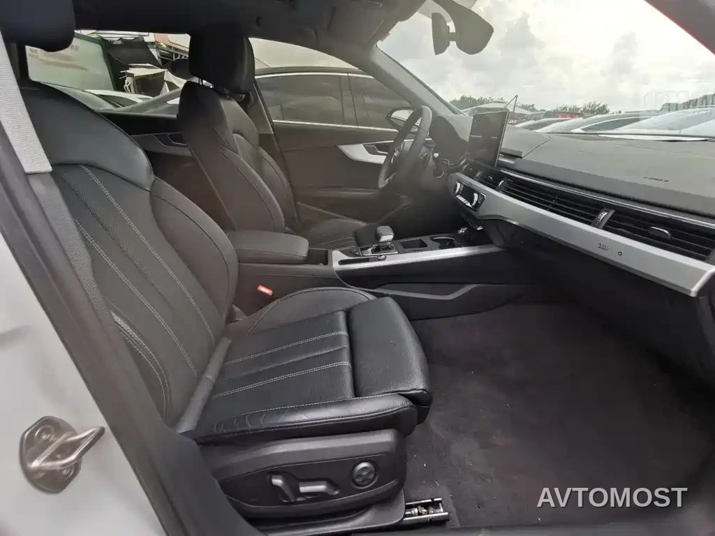 Audi A4L 2022 40 TFSI Luxury Dynamic — фото 9