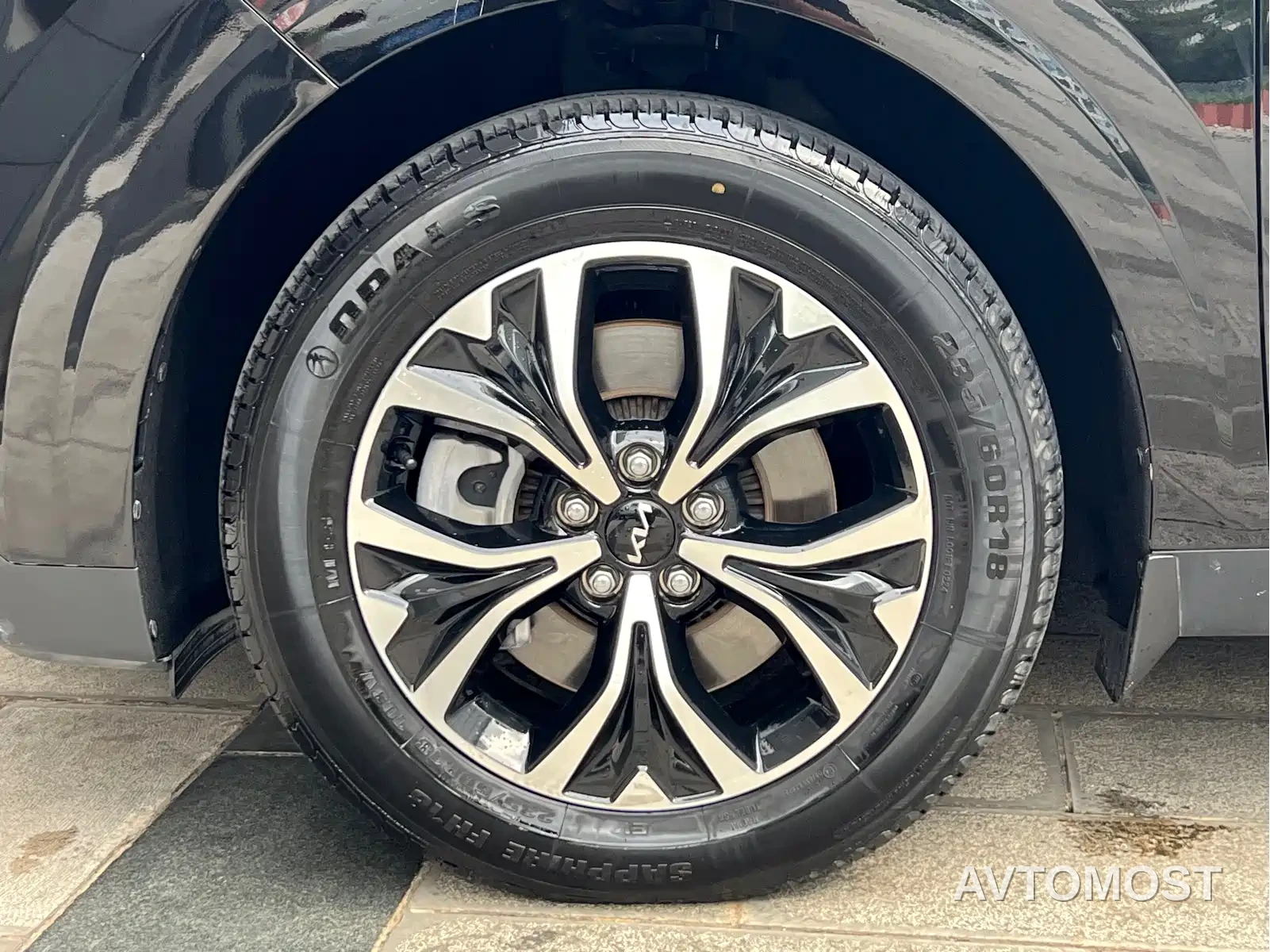 Kia Carnival 2021 2.0T Luxury Edition — фото 18