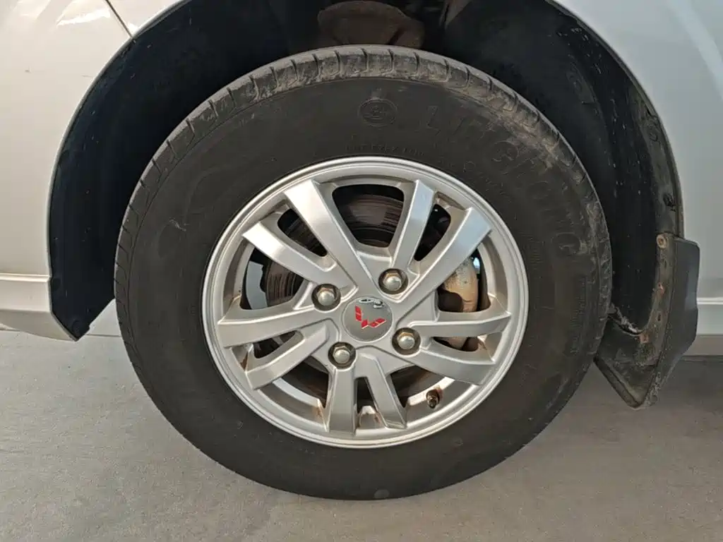 Wuling Hongguang 2019 1.5L S Comfort China VI LAR — фото 23