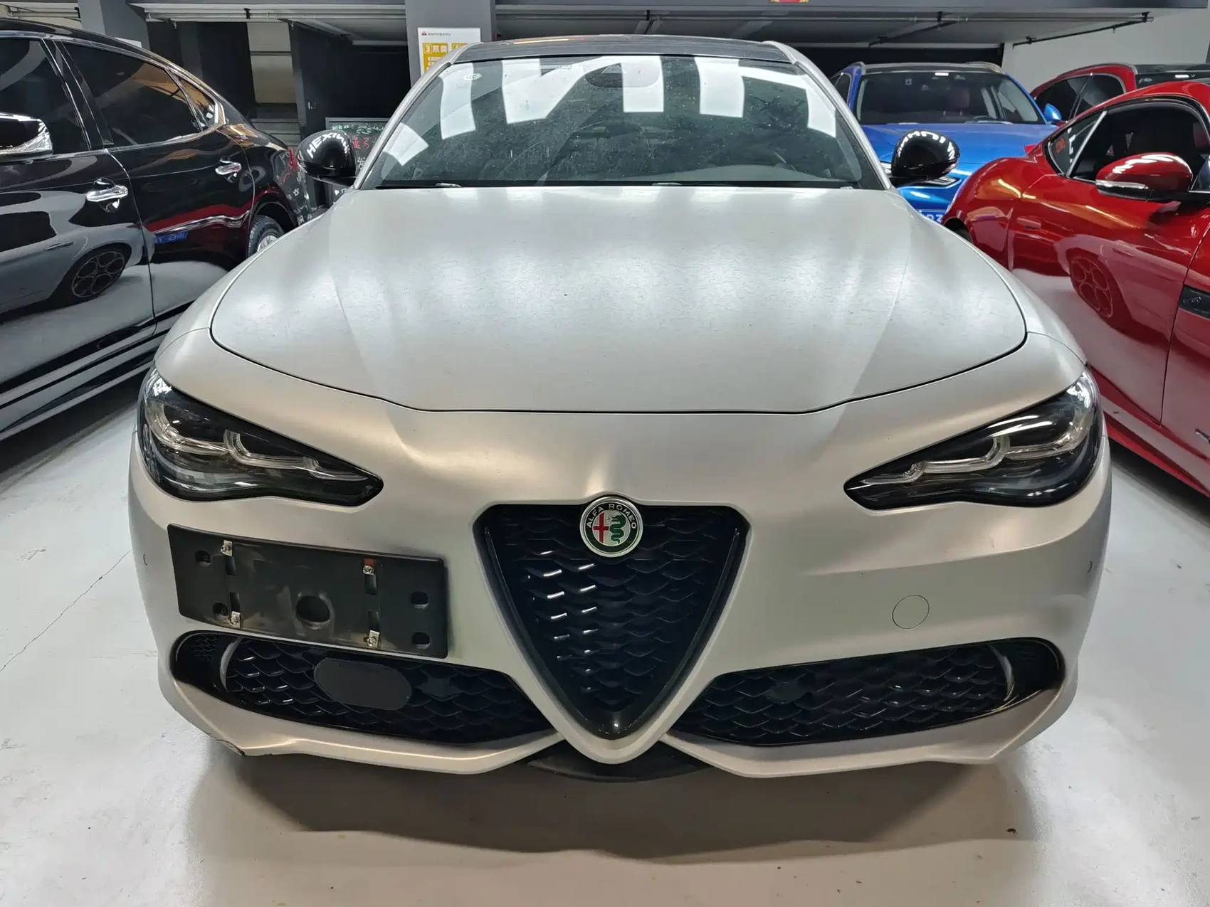 Alfa Romeo Giulia 2023 2.0T 280HP Competition Edition — фото 2