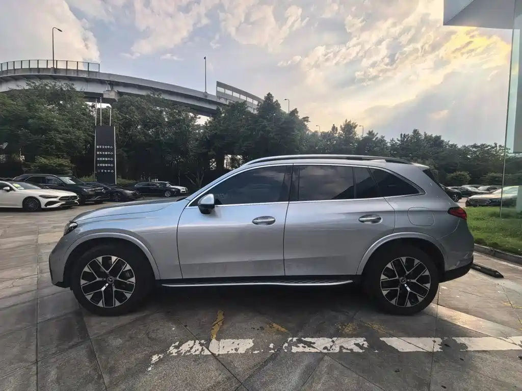 Mercedes-Benz GLC New Energy 2025 350 e L 4MATIC Collector's Edition — фото 4