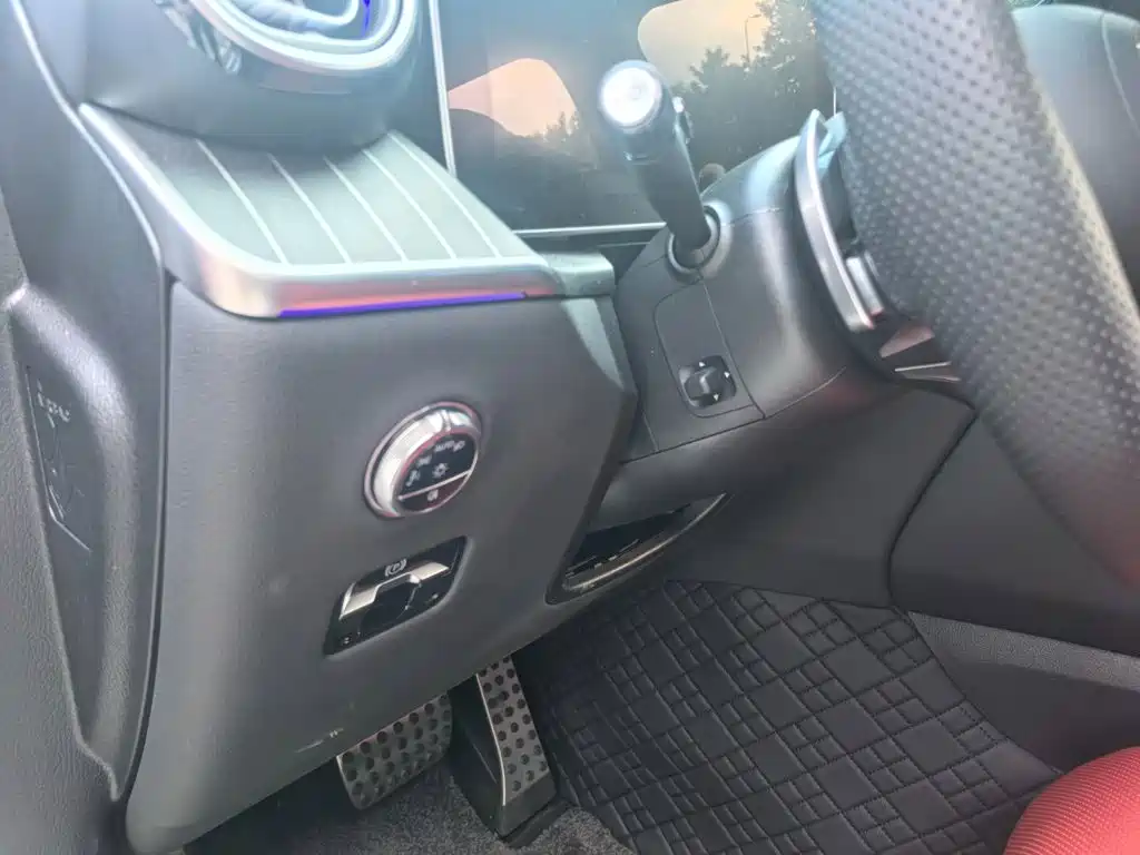 Mercedes-Benz GLC New Energy 2025 350 e L 4MATIC Collector's Edition — фото 18