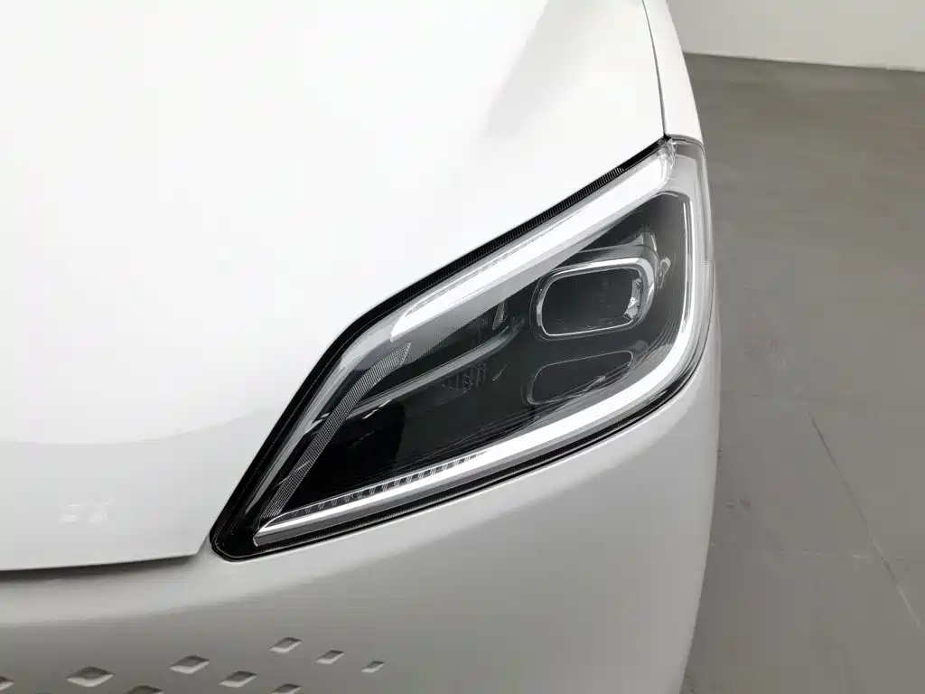 Wuling Hongguang New Energy 2025 Model Range Extender Hybrid 50KM Standard — фото 7