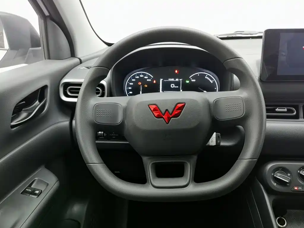 Wuling Hongguang New Energy 2025 Model Range Extender Hybrid 50KM Standard — фото 11