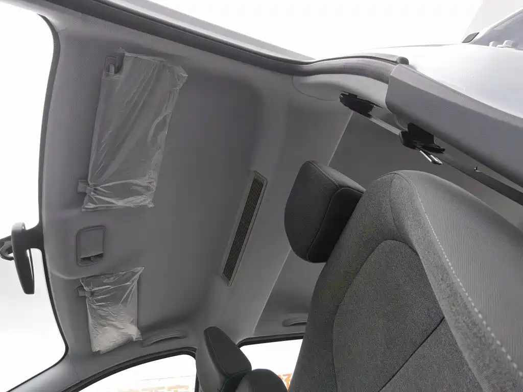 Wuling Hongguang New Energy 2025 Model Range Extender Hybrid 50KM Standard — фото 14