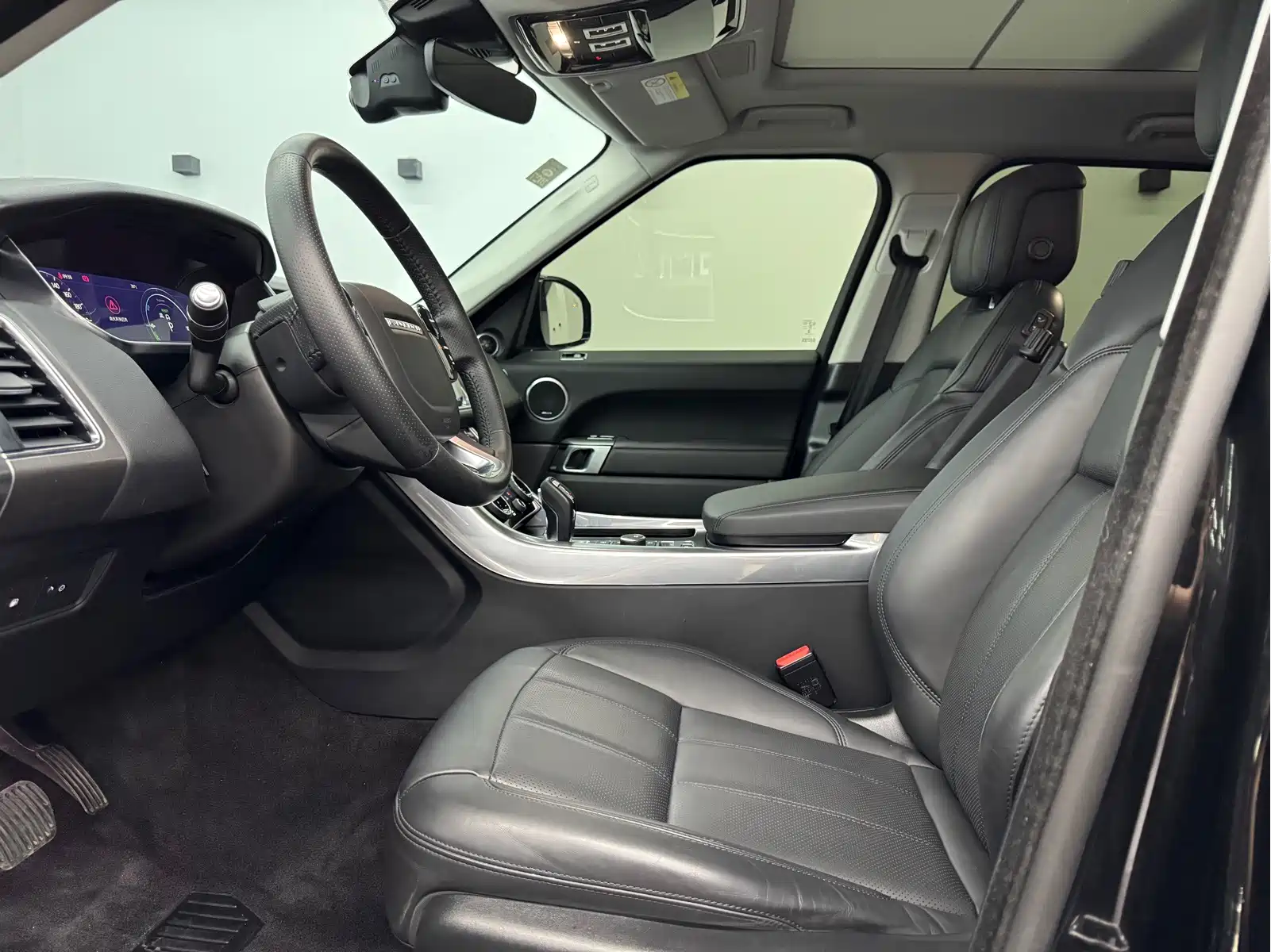 Land Rover Range Rover Sport PHEV 2021 P400e SE — фото 4