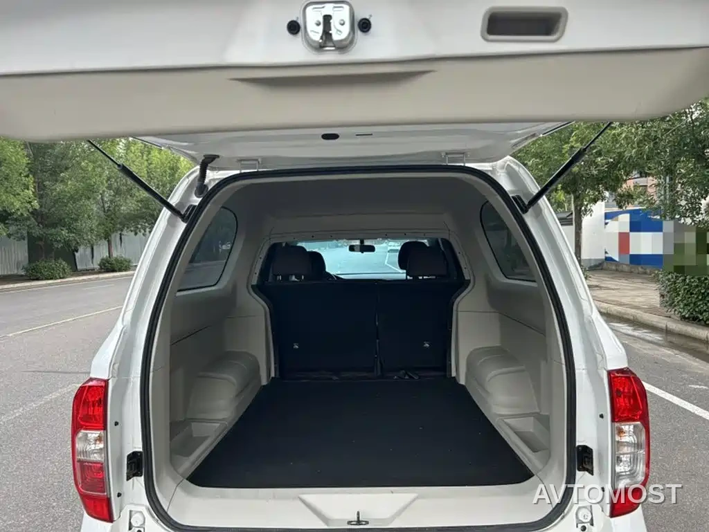 Dongfeng Palasso 2023 2.0T Automatic 4WD Premium — фото 11