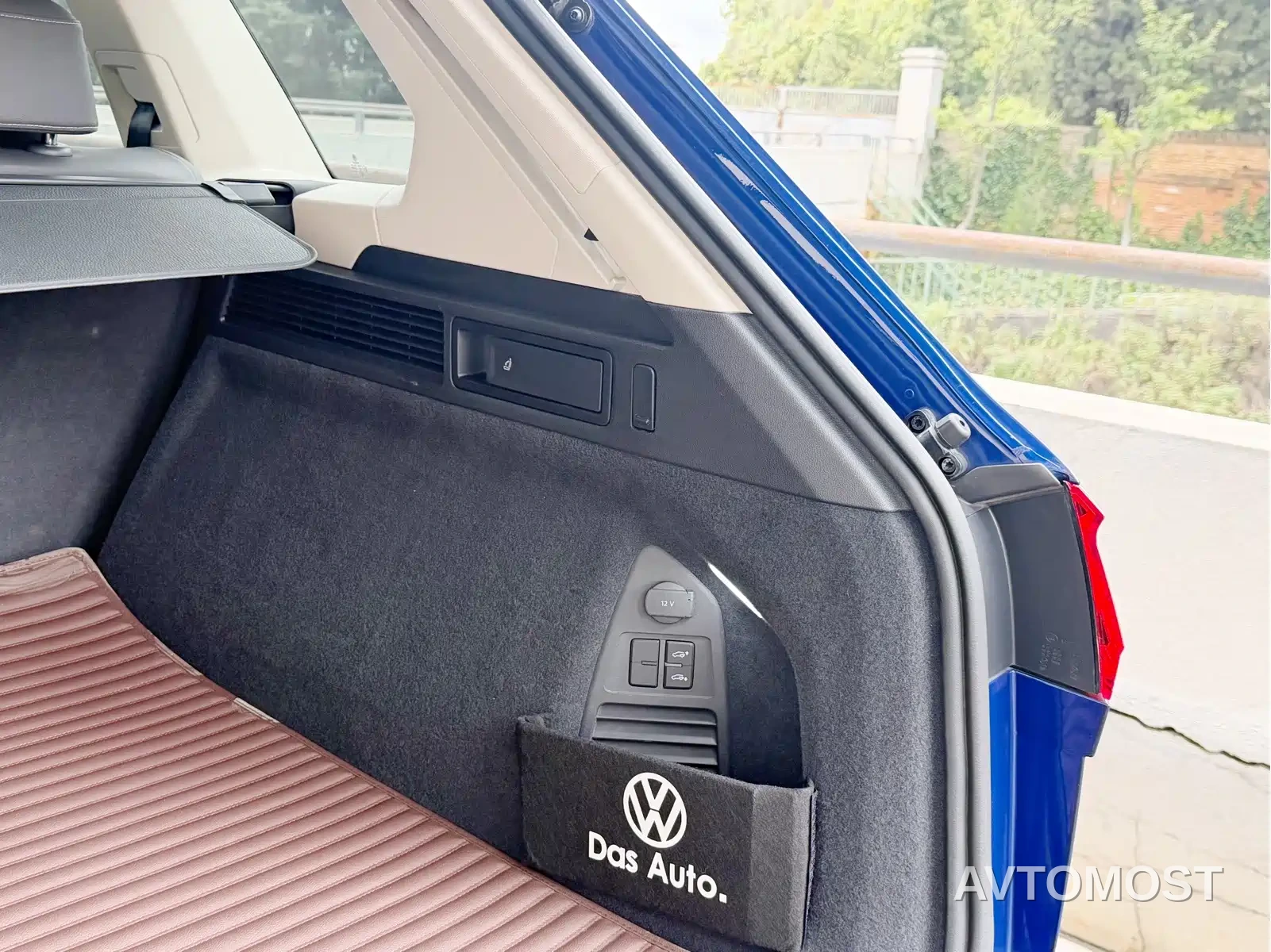 Volkswagen Touareg 2022 3.0TSI Rui Xiang Edition Gloss Black Sport Package — фото 11