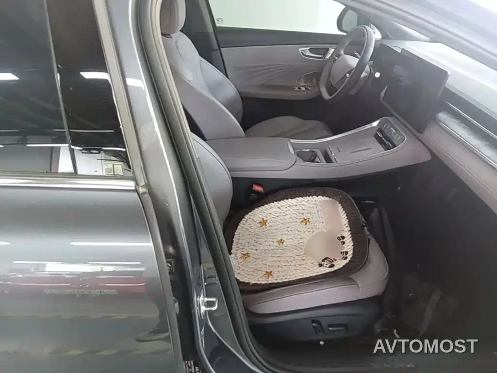 Roewe M7 DMH 2025 Base — фото 17