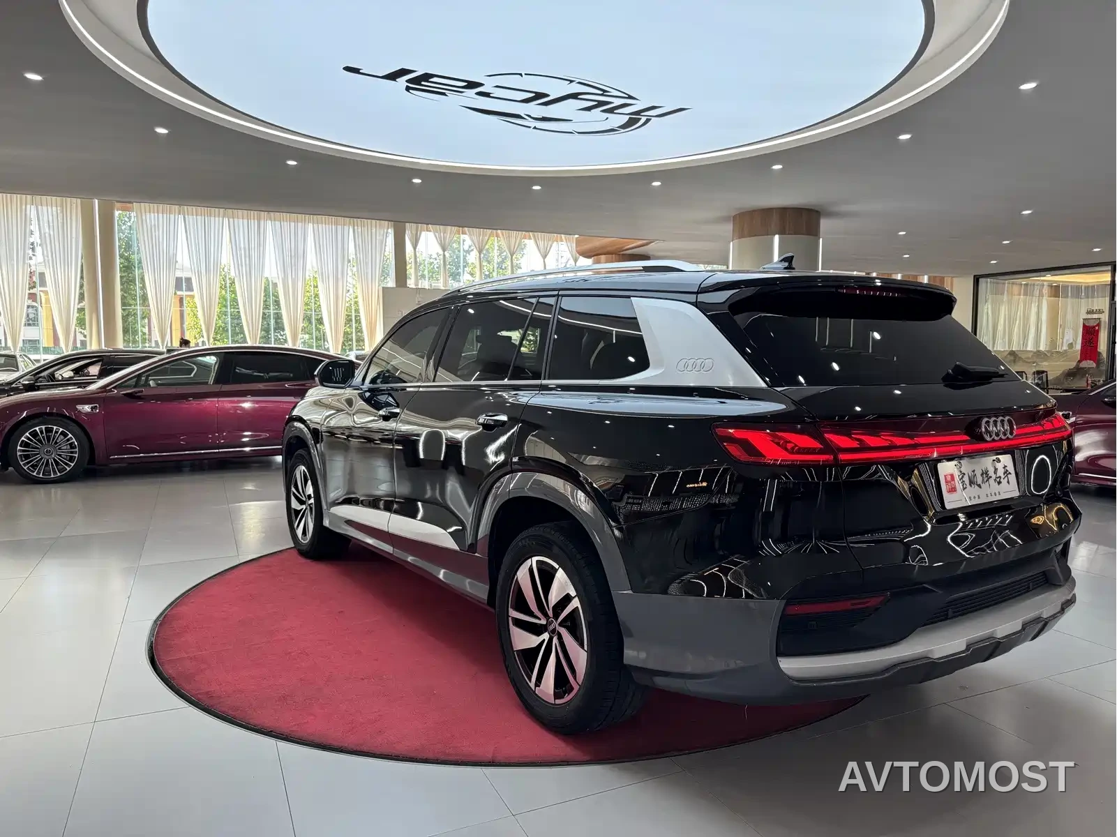 Audi Q6 2023 40 TFSI quattro Cloud View Light Yulin Package — фото 7