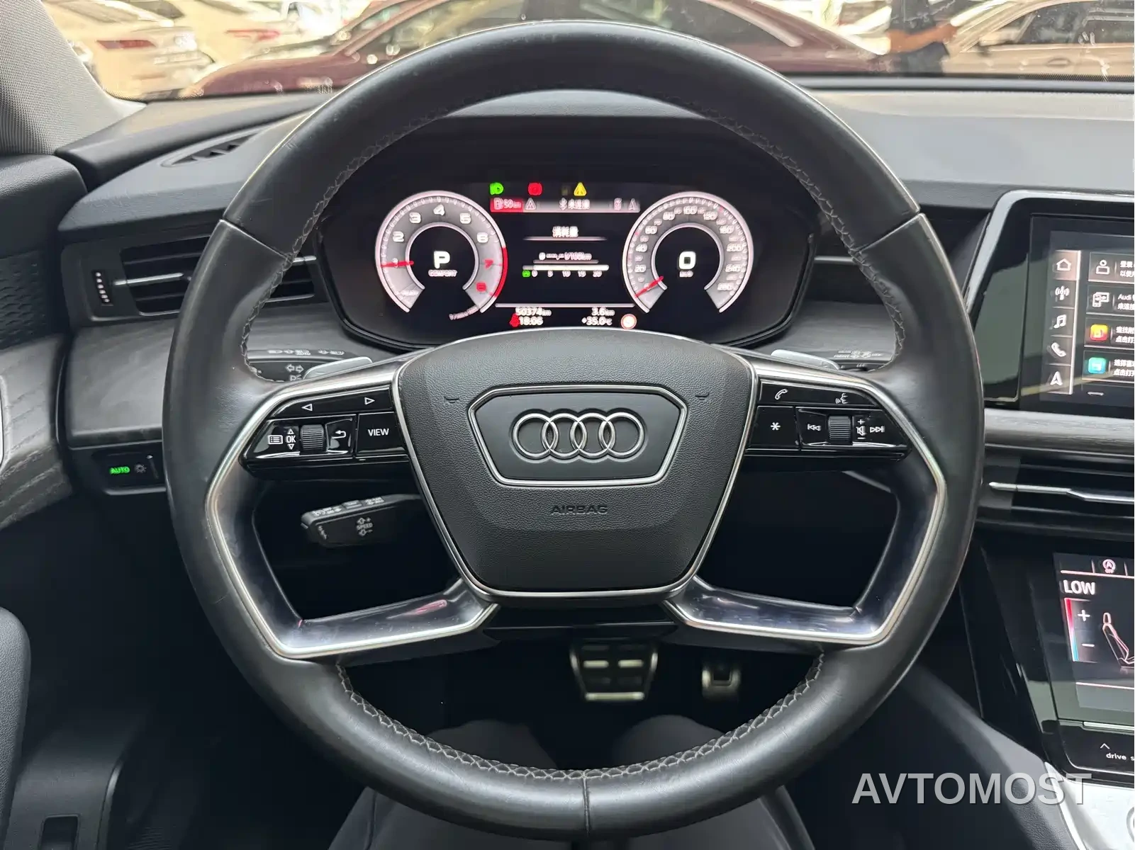 Audi Q6 2023 40 TFSI quattro Cloud View Light Yulin Package — фото 19