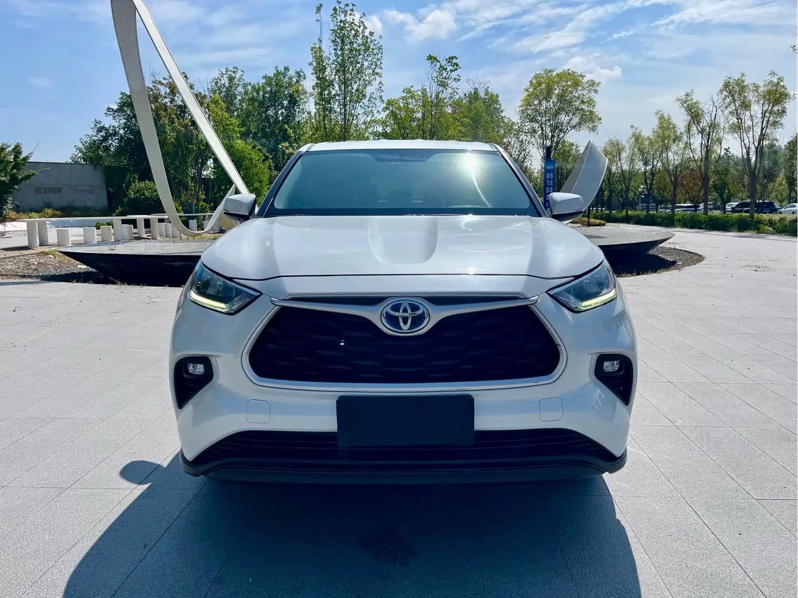 Toyota Highlander 2022 Dual Engine 2.5L 2WD Elite 7-Seater — фото 2
