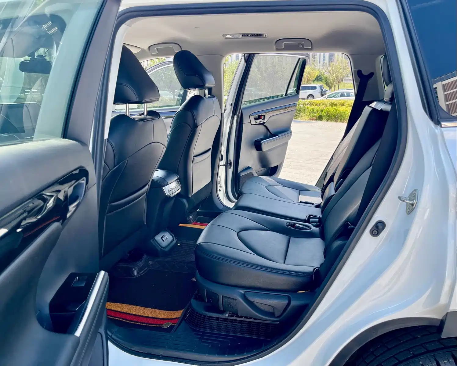 Toyota Highlander 2022 Dual Engine 2.5L 2WD Elite 7-Seater — фото 10