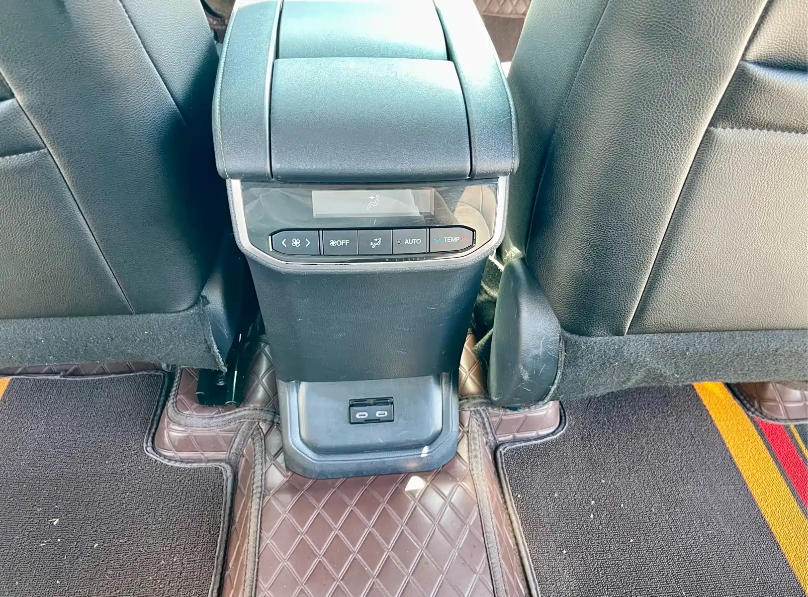 Toyota Highlander 2022 Dual Engine 2.5L 2WD Elite 7-Seater — фото 15