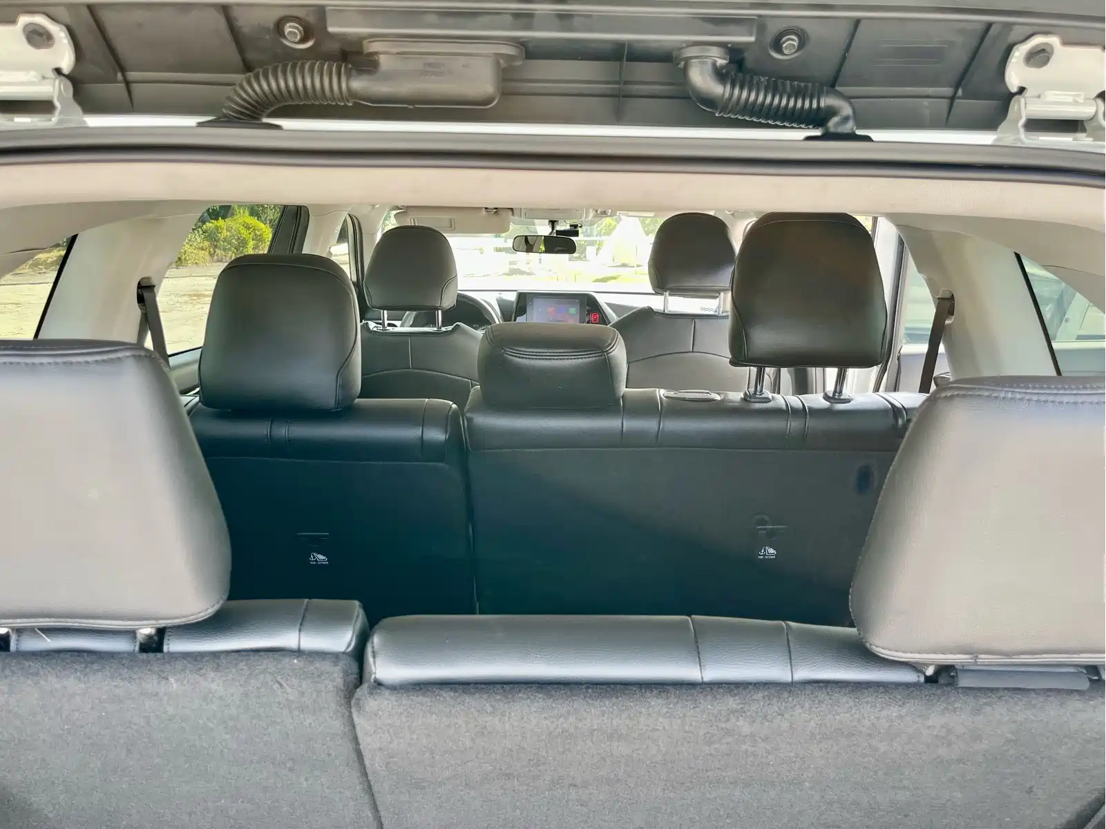 Toyota Highlander 2022 Dual Engine 2.5L 2WD Elite 7-Seater — фото 16