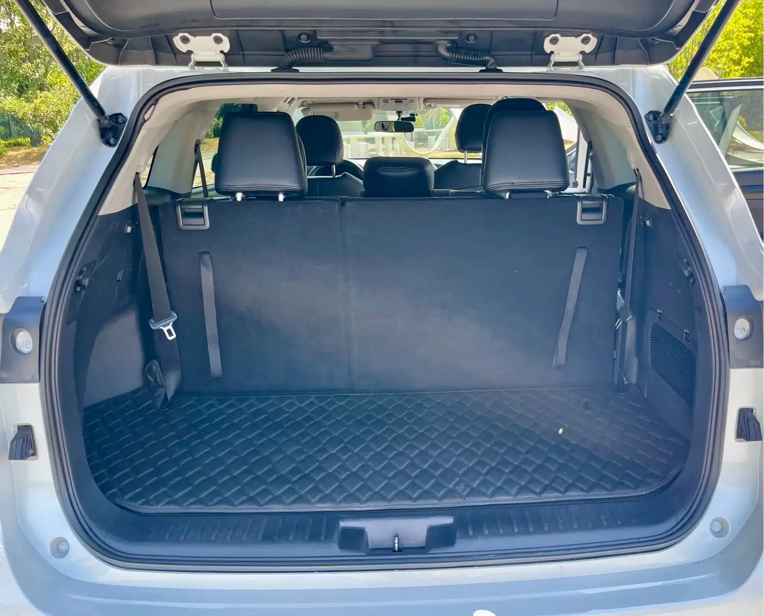 Toyota Highlander 2022 Dual Engine 2.5L 2WD Elite 7-Seater — фото 18
