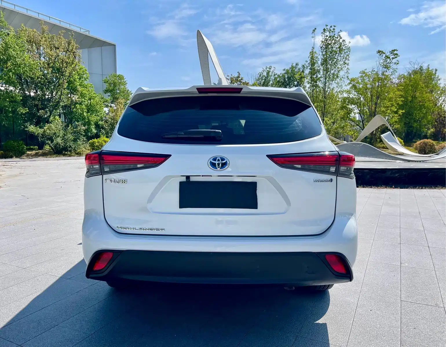Toyota Highlander 2022 Dual Engine 2.5L 2WD Elite 7-Seater — фото 19