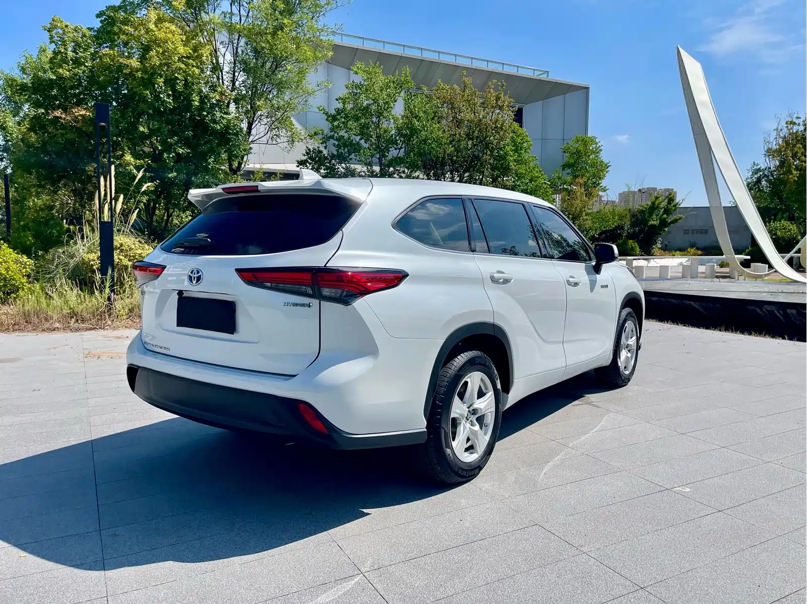 Toyota Highlander 2022 Dual Engine 2.5L 2WD Elite 7-Seater — фото 20
