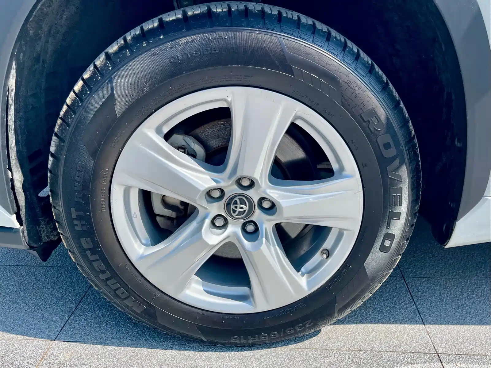 Toyota Highlander 2022 Dual Engine 2.5L 2WD Elite 7-Seater — фото 22