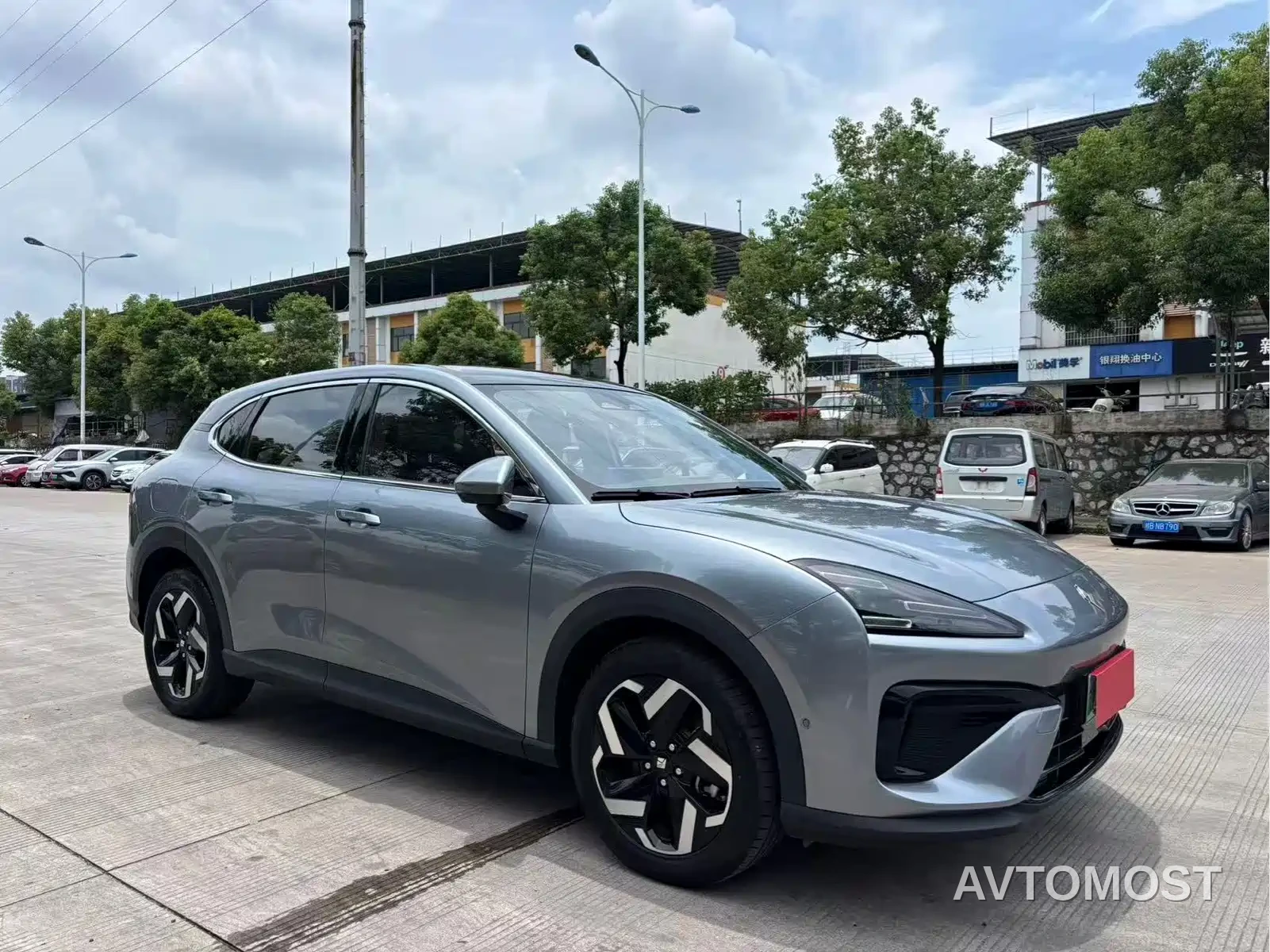 Baojun Yunhai 2024 140km Plug-in Hybrid — фото 1