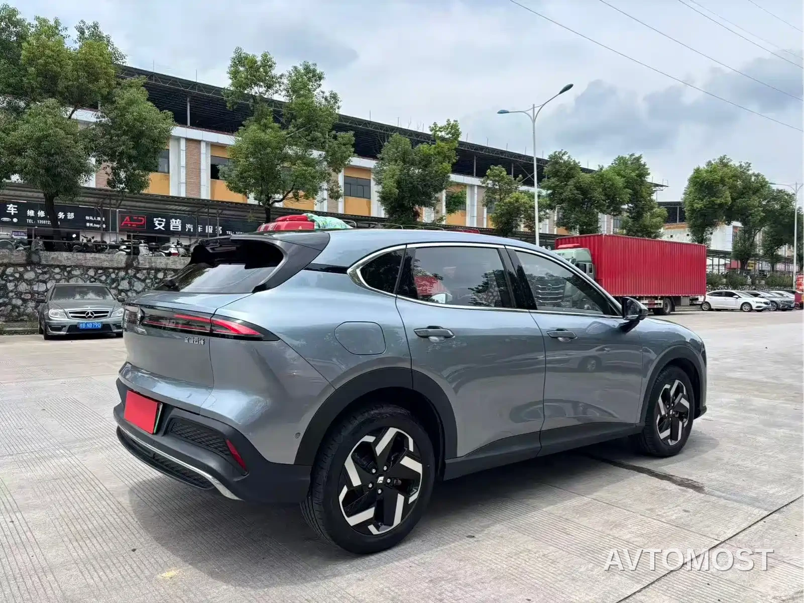 Baojun Yunhai 2024 140km Plug-in Hybrid — фото 7