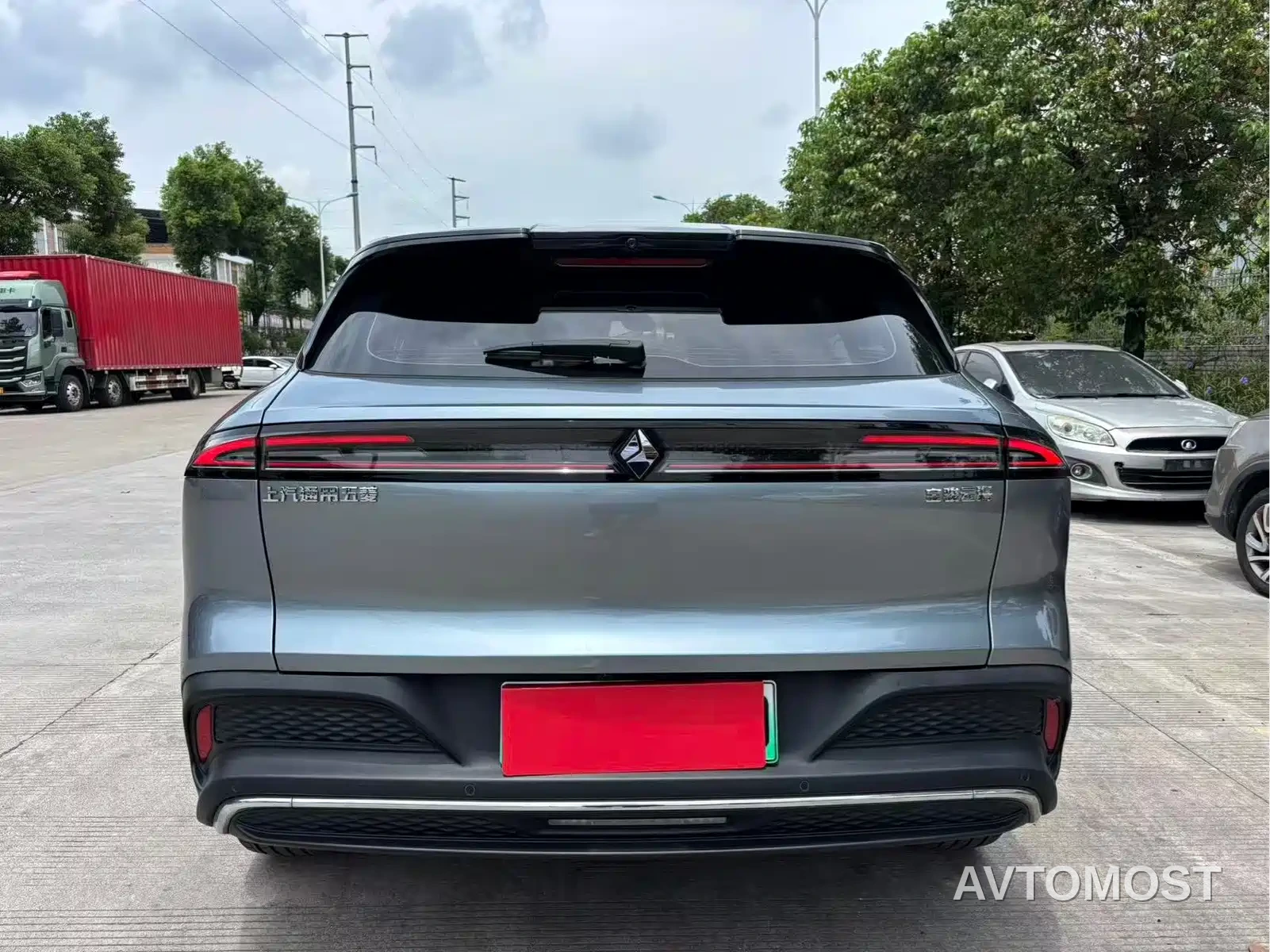 Baojun Yunhai 2024 140km Plug-in Hybrid — фото 8