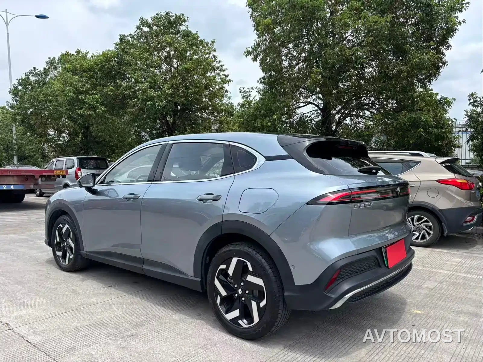 Baojun Yunhai 2024 140km Plug-in Hybrid — фото 9