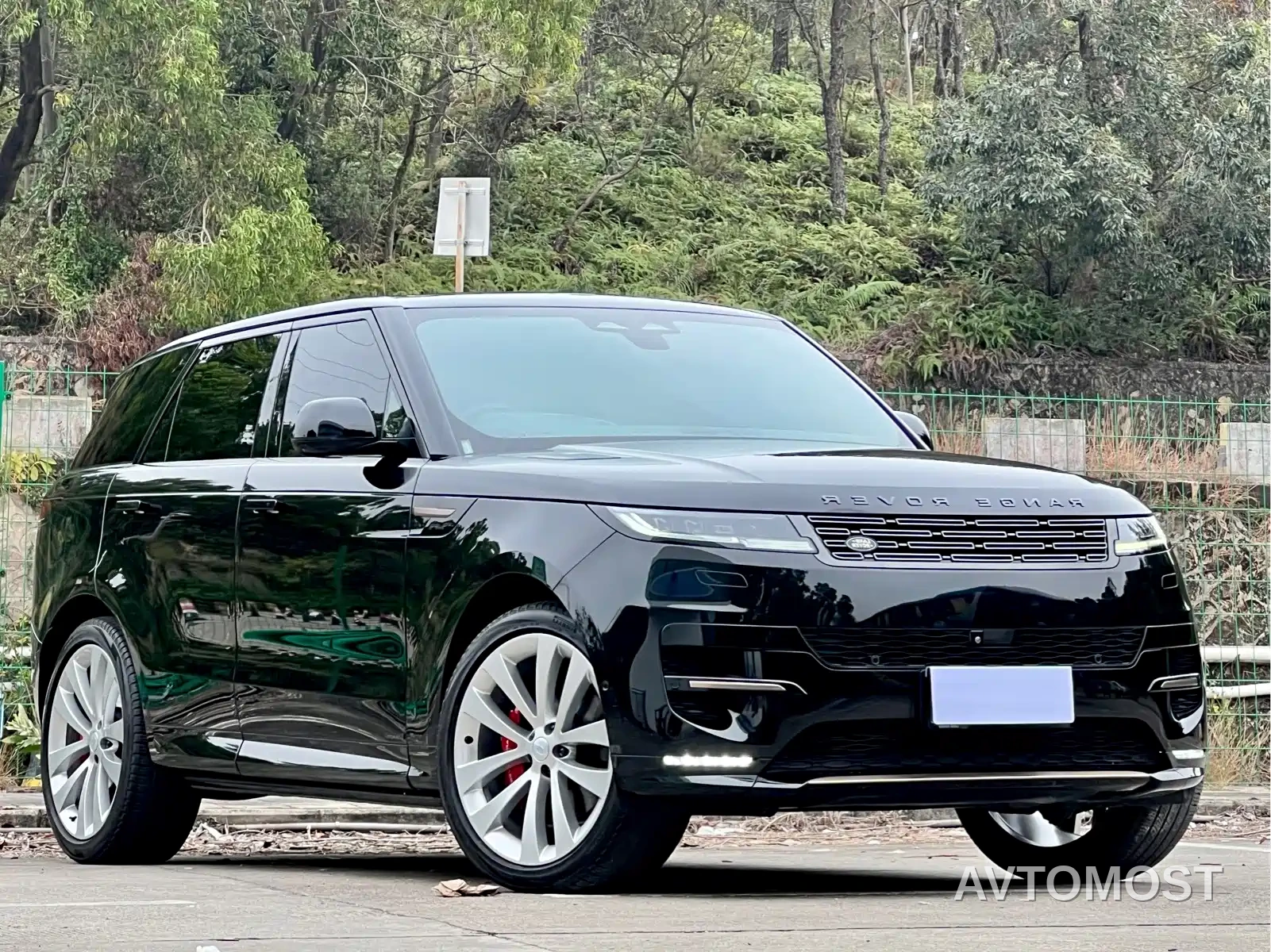 Land Rover Range Rover Sport 2024 400PS Exemplary Edition — фото 3