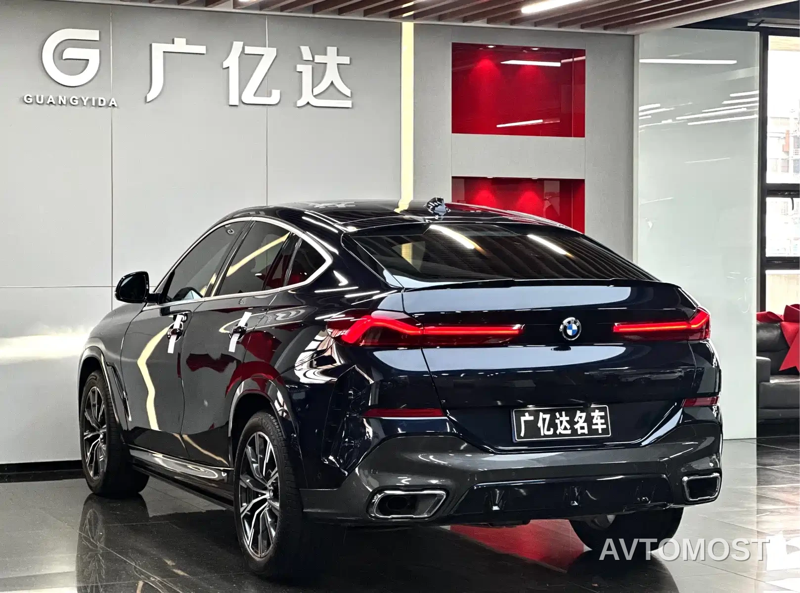 BMW X6 2021 xDrive30i M Sport Package — фото 18