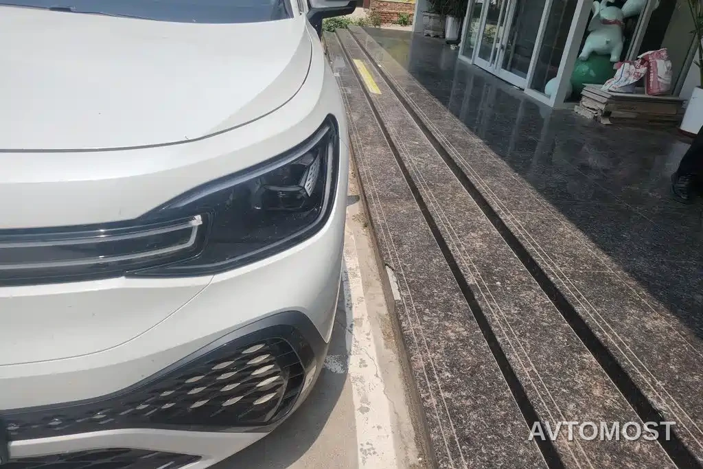 Volkswagen ID.6 CROZZ 2021 Facelift Long Range PRO — фото 5