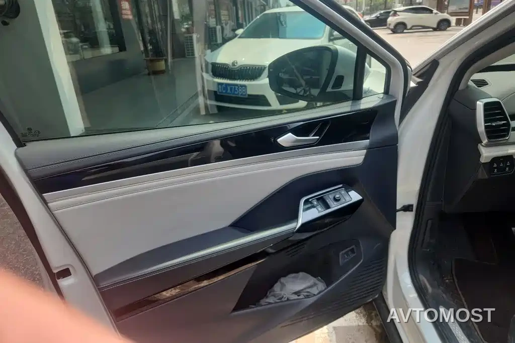 Volkswagen ID.6 CROZZ 2021 Facelift Long Range PRO — фото 7