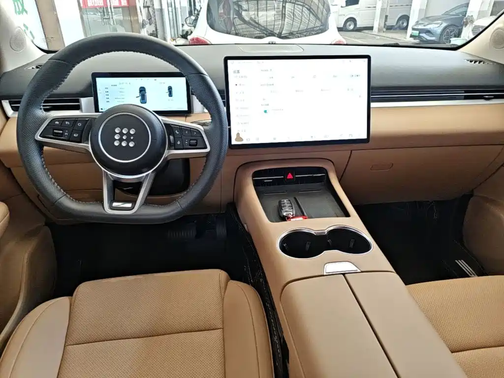 Landian E5 PLUS 2026 165km Long Range First Experience Edition (7-seater) — фото 10