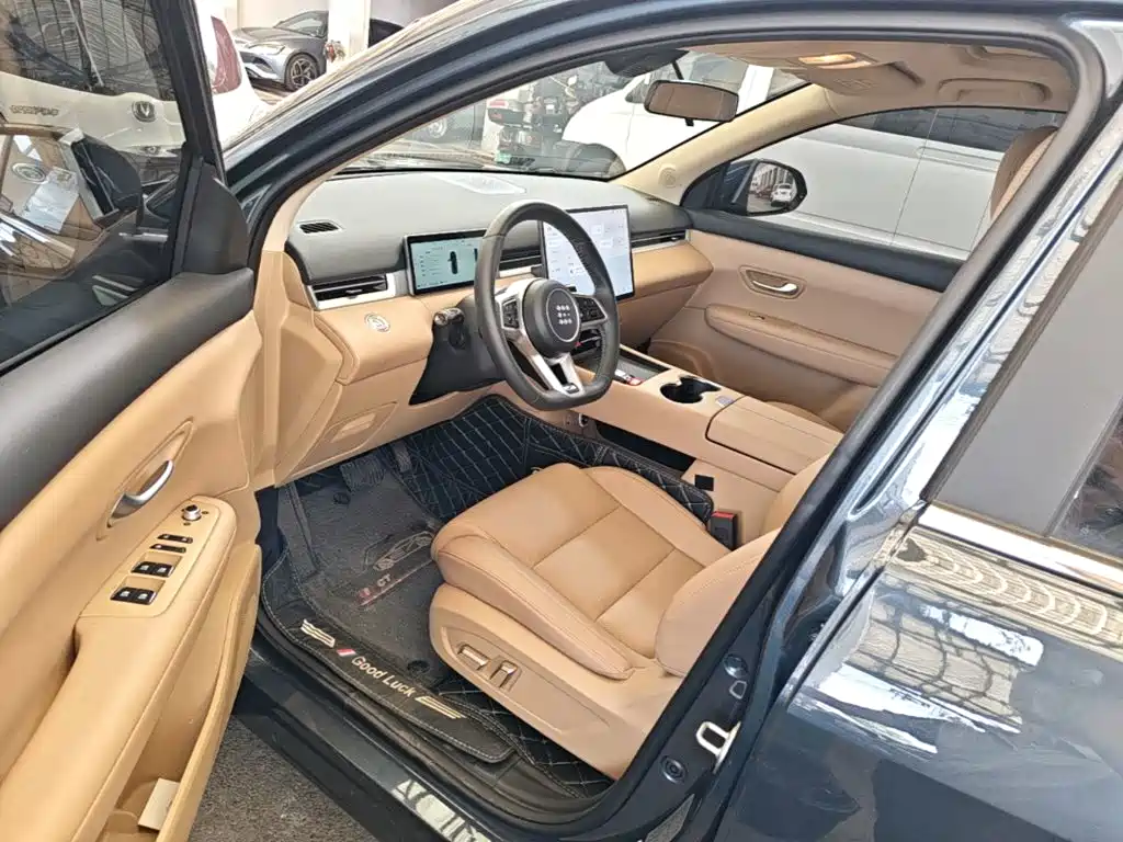 Landian E5 PLUS 2026 165km Long Range First Experience Edition (7-seater) — фото 16