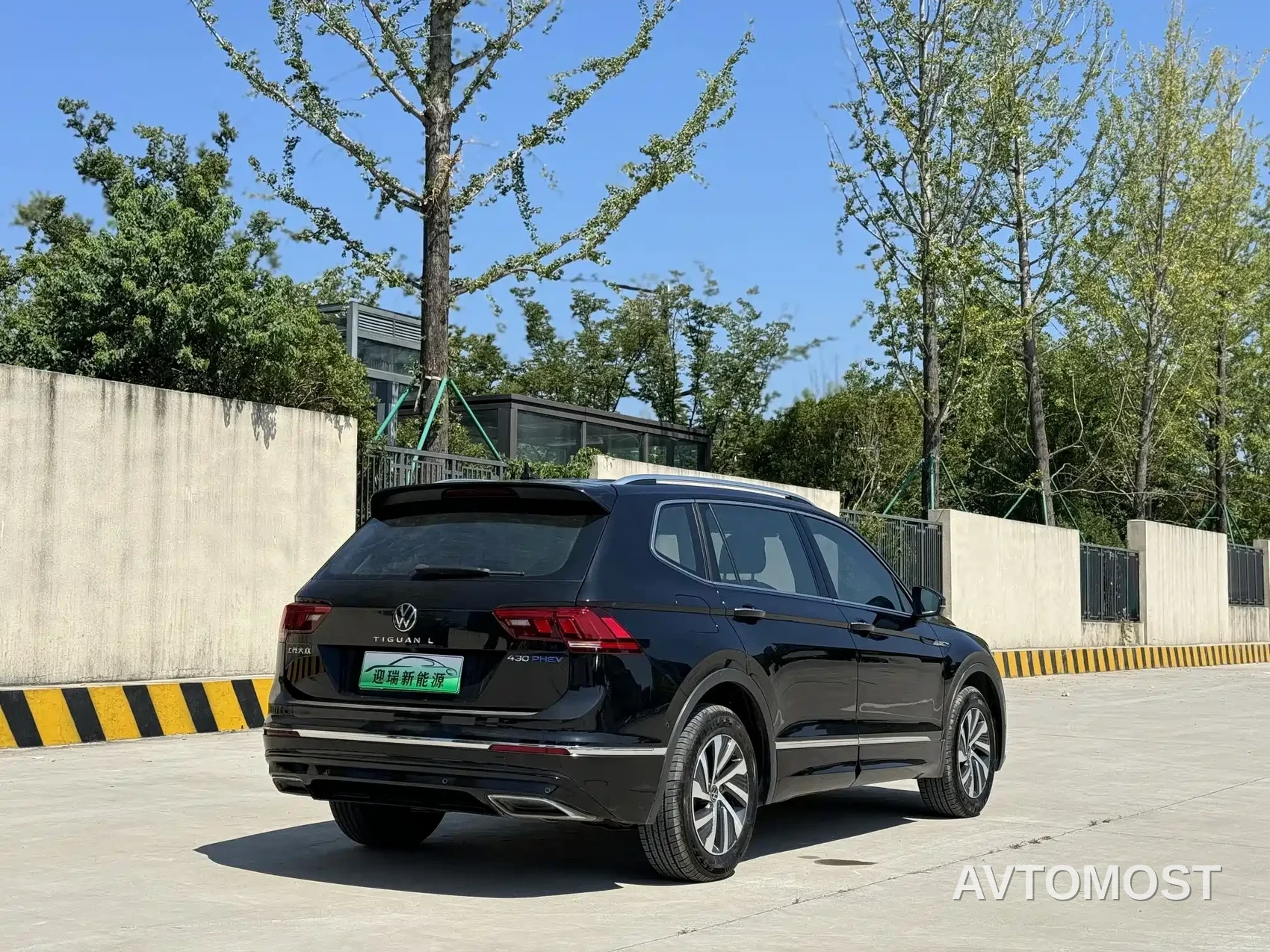Volkswagen Tiguan L PHEV 2021 430PHEV Plug-in Hybrid Premium — фото 5