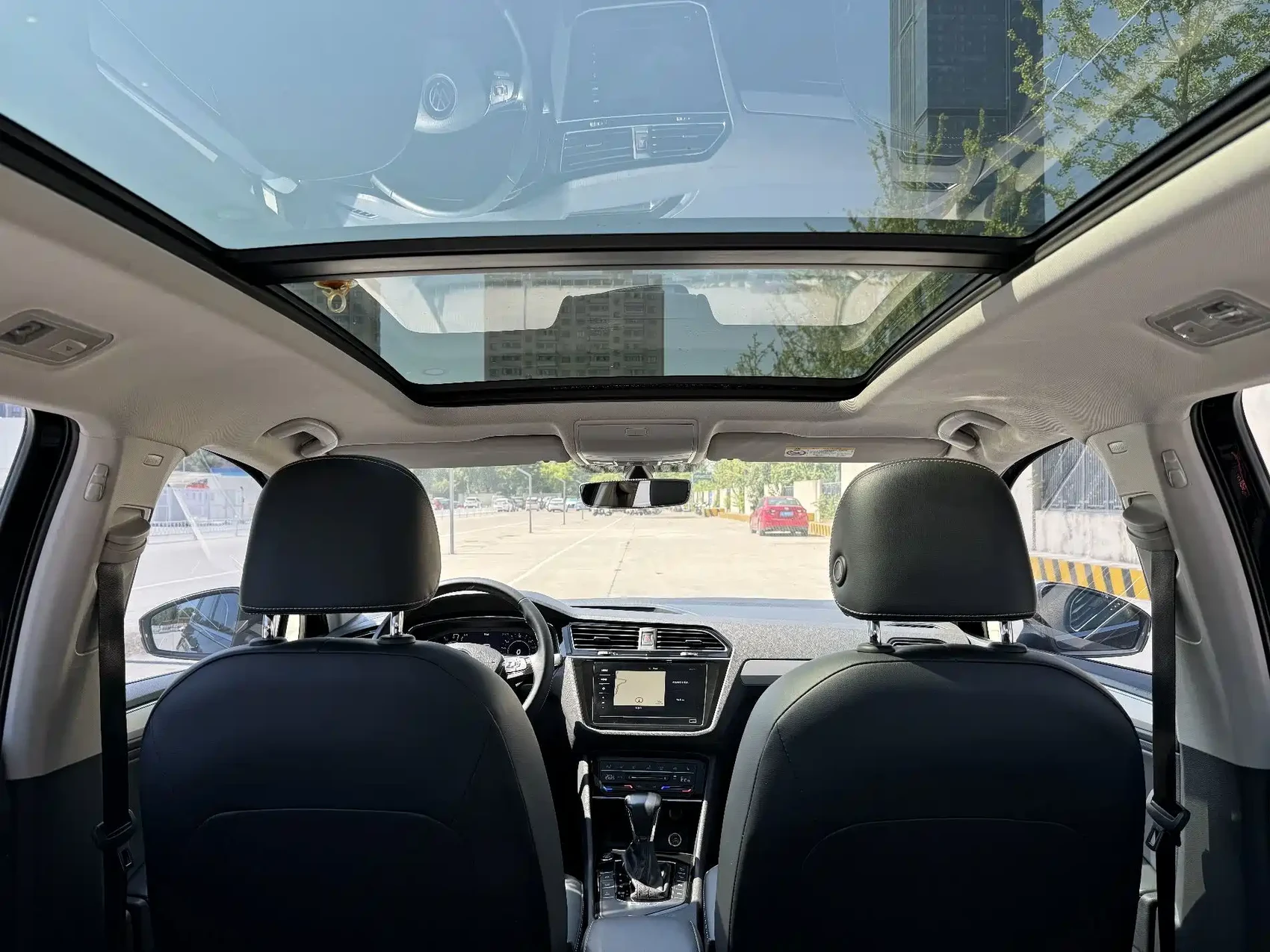 Volkswagen Tiguan L PHEV 2021 430PHEV Plug-in Hybrid Premium — фото 10