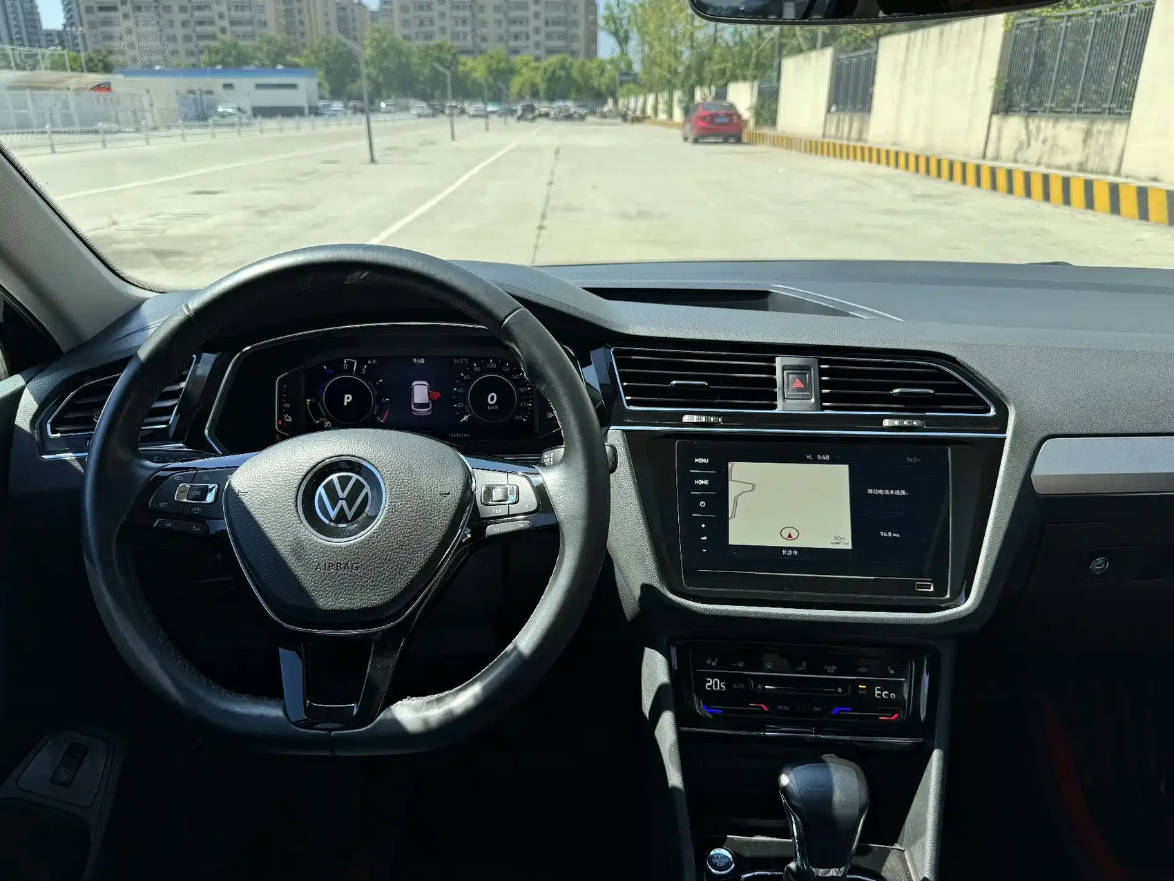 Volkswagen Tiguan L PHEV 2021 430PHEV Plug-in Hybrid Premium — фото 16