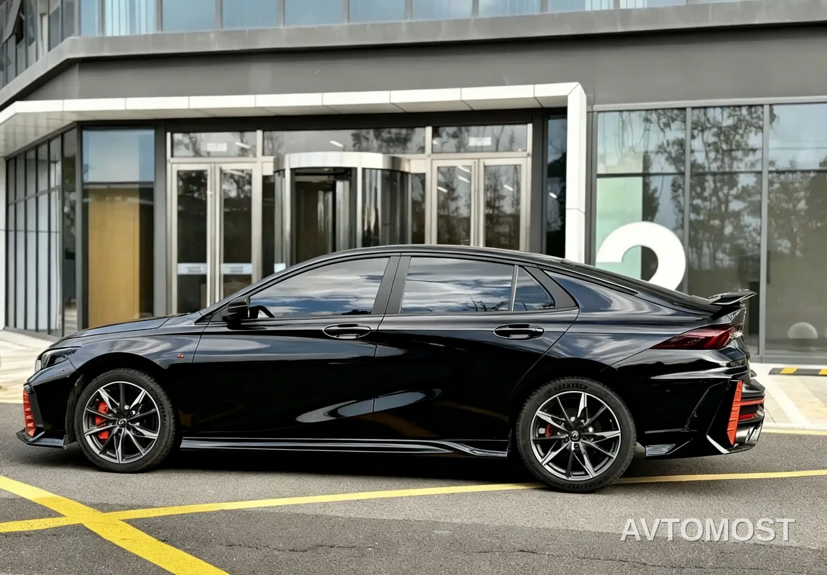GAC Trumpchi Emkoo 2023 400T Automatic R PRO — фото 9
