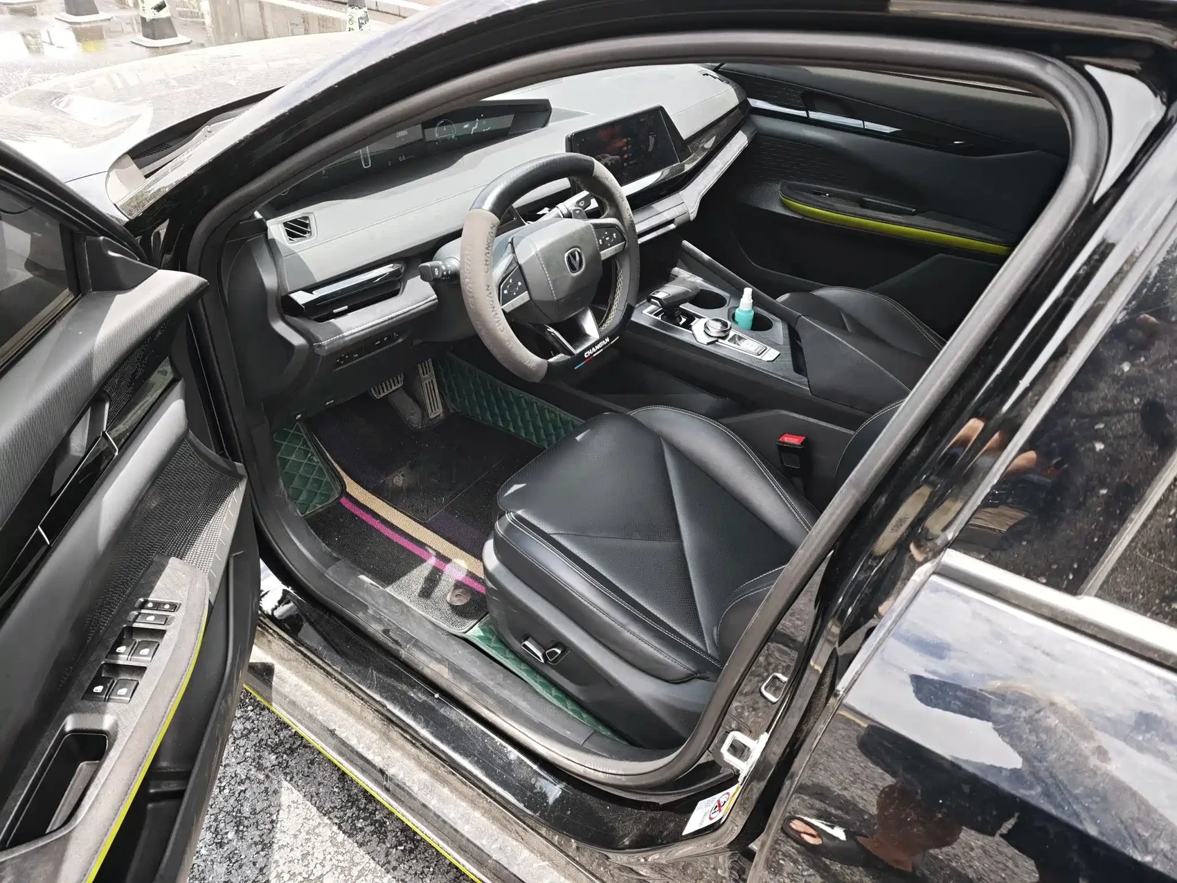 Changan UNI-V 2022 1.5T Sport Edition — фото 4