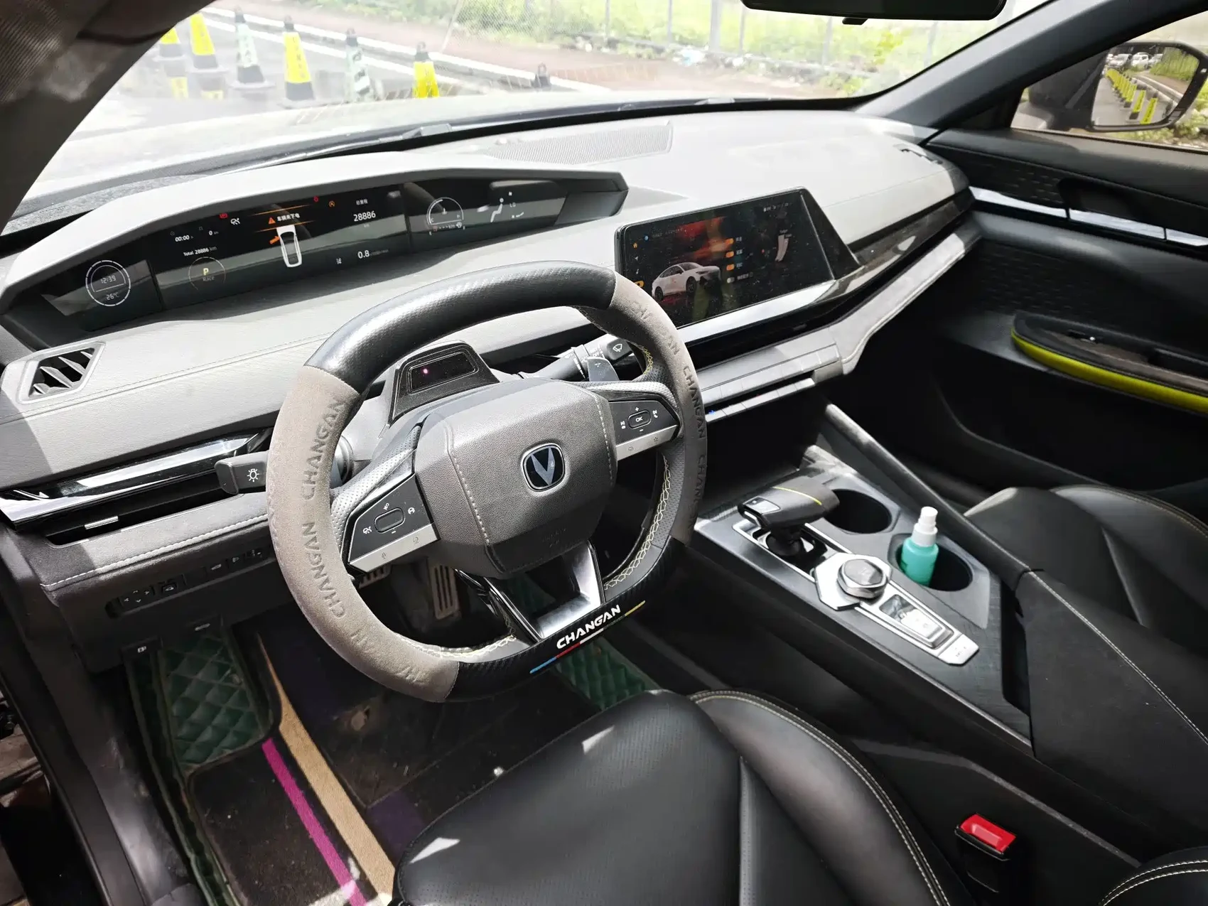 Changan UNI-V 2022 1.5T Sport Edition — фото 5
