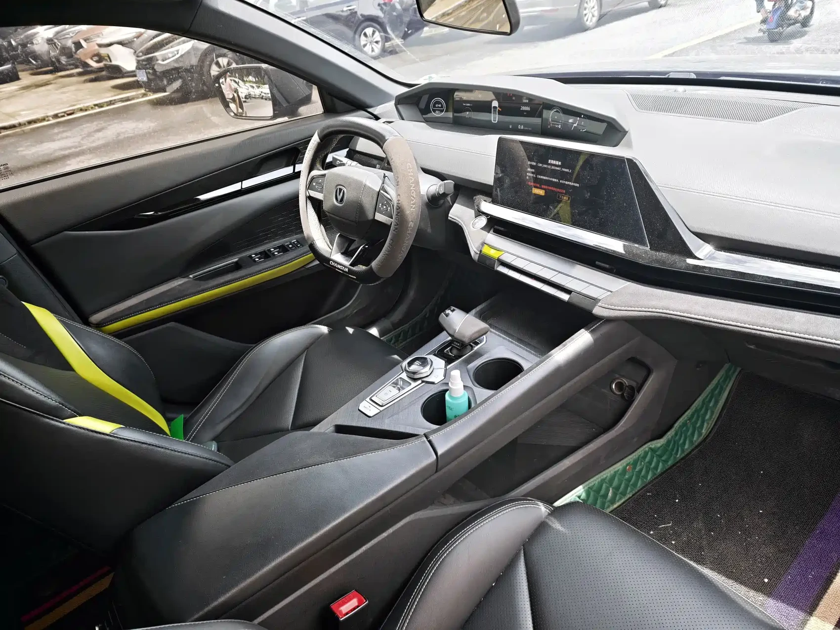 Changan UNI-V 2022 1.5T Sport Edition — фото 7