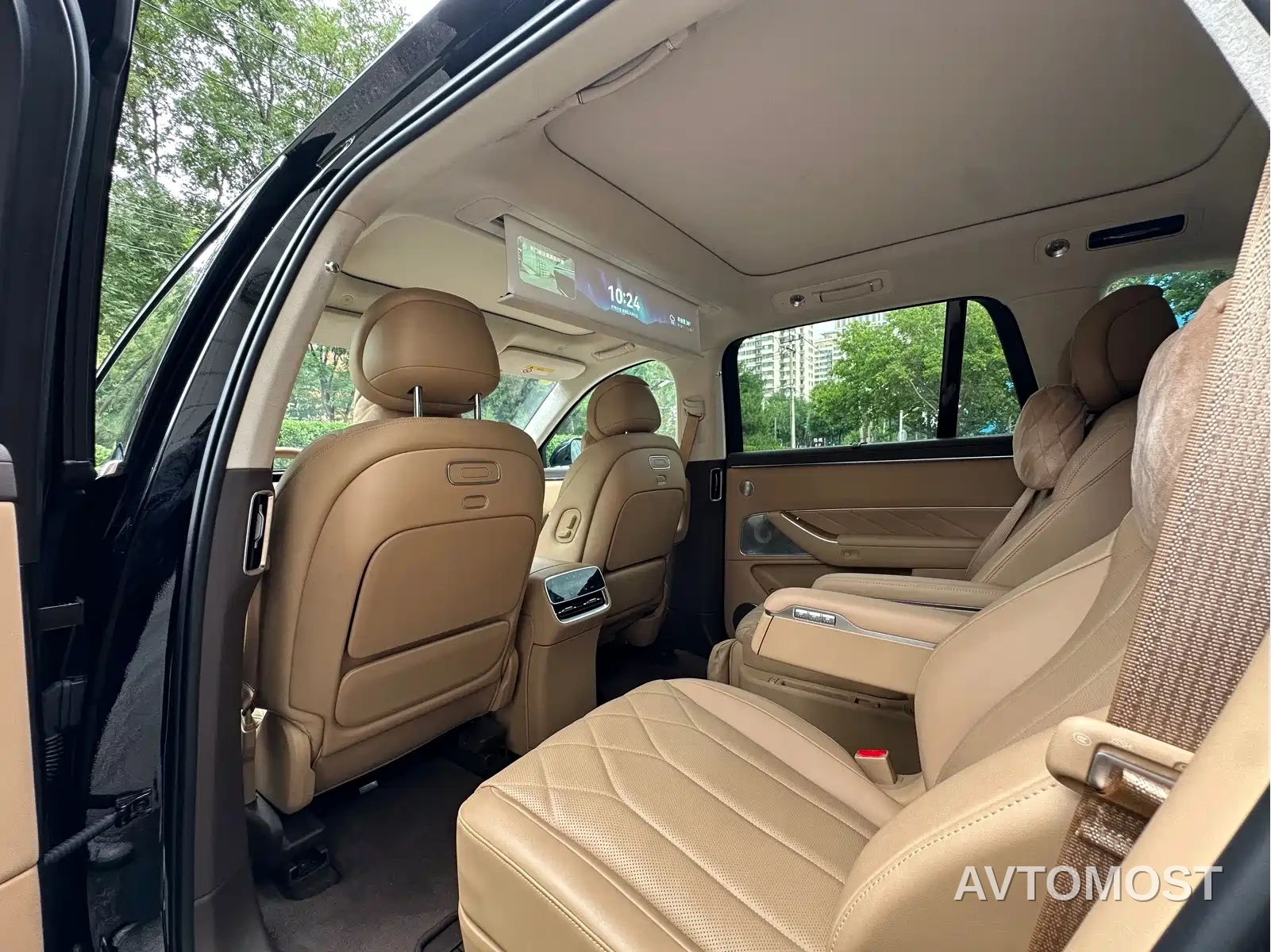 AITO M8 2025 Extended Range Ultra 53.4kWh 6-Seater — фото 10